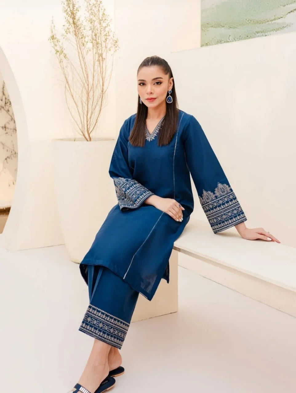 2pc Embroidery lawn SE 606